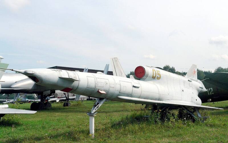 有外媒透露乌军使用的是苏联时期制造的“图波列夫Tu-141”无人侦察机发动攻击 ...