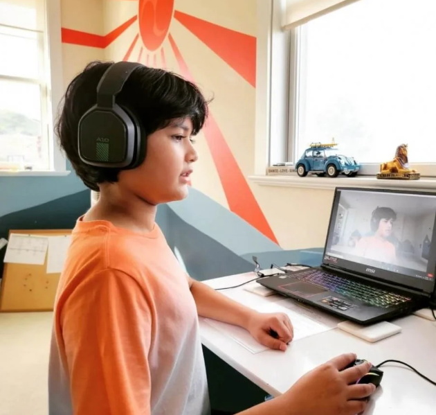 14岁亚裔神童成SpaceX最年轻工程师